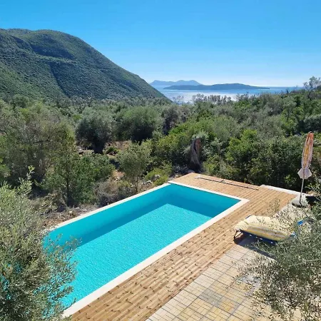 Willa Maya Lefkada *