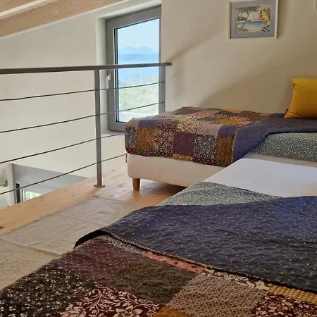 Willa Maya Lefkada *