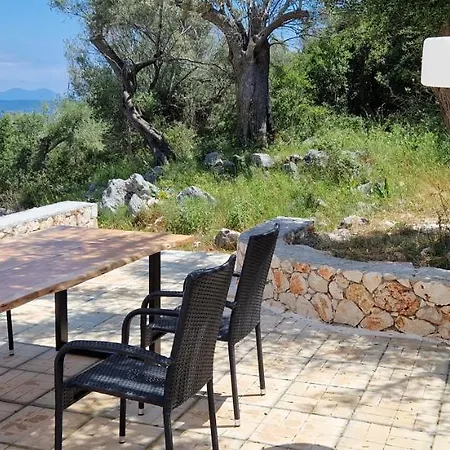 Maya Lefkada Willa Evgiros