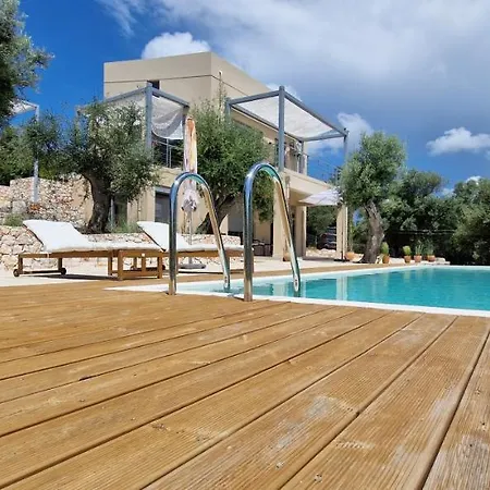 Maya Lefkada Willa Evgiros