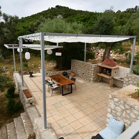 Maya Lefkada Willa *