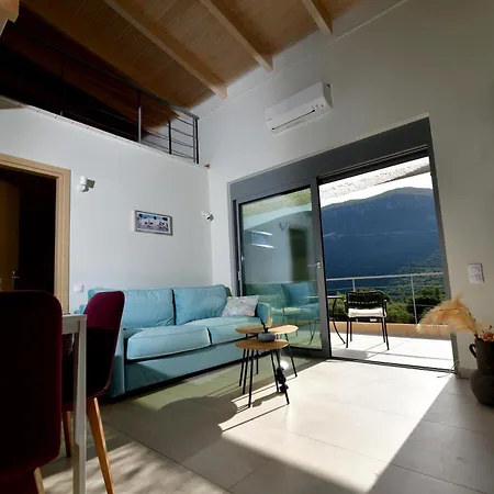 Maya Lefkada Willa *