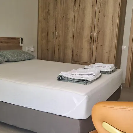 Maya Lefkada *