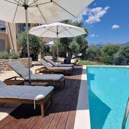 Maya Lefkada Willa *