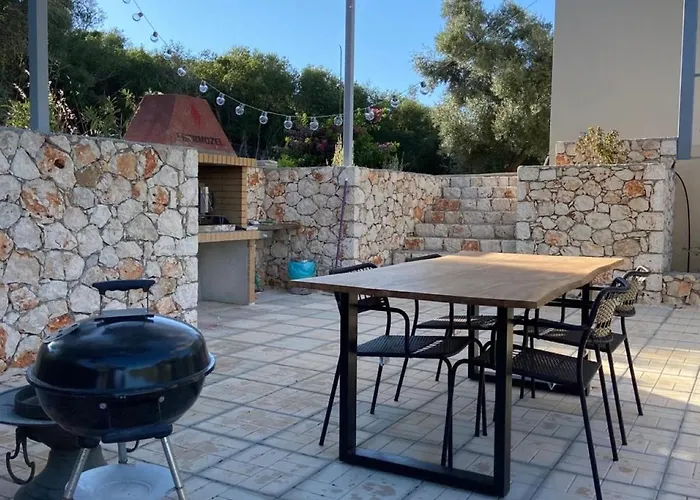 Maya Lefkada Villa *